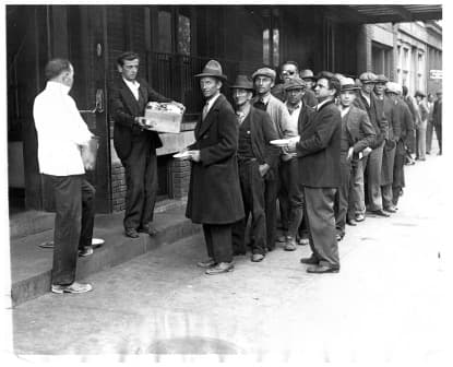 People in bread lines during depression